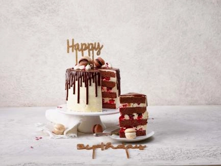 Schokoladen-Drip-Cake mit Himbeeren